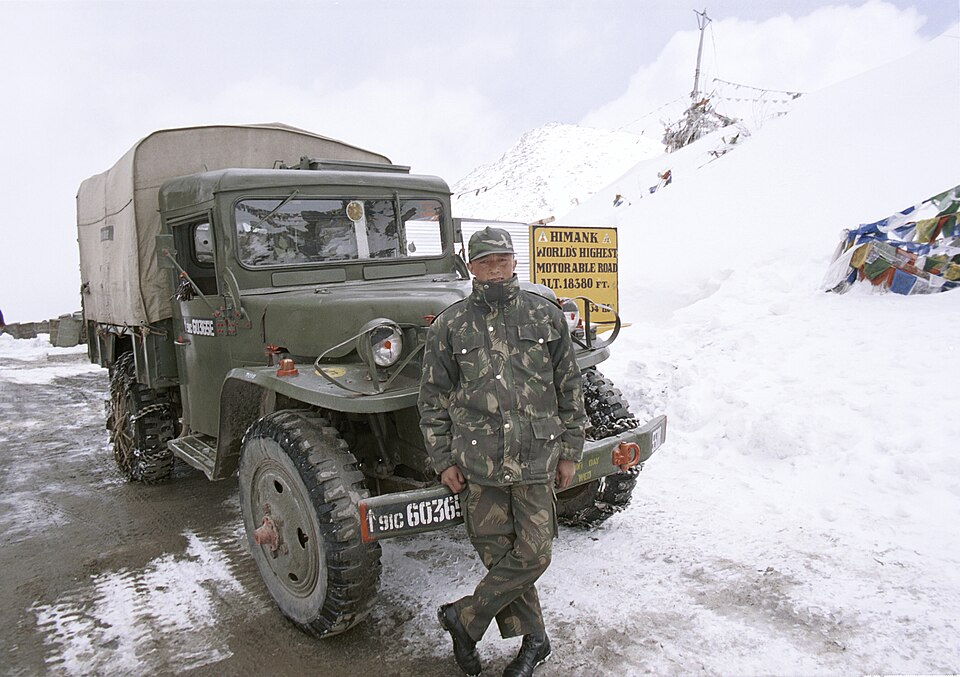 File:Khardung La ladakh 001.jpg