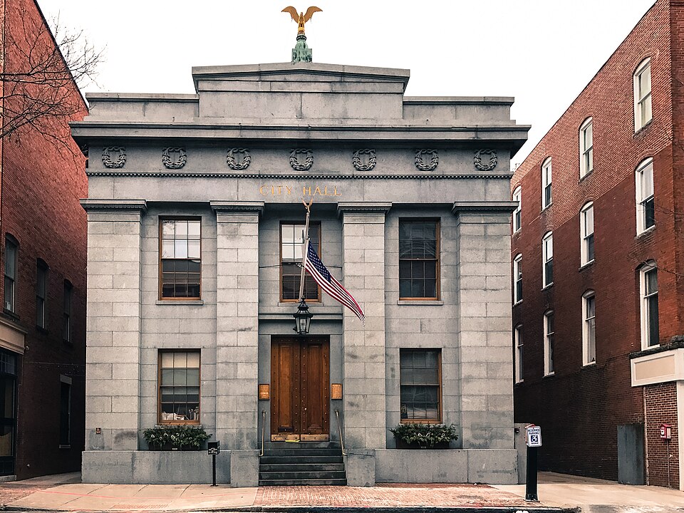 File:Salem City Hall.jpg