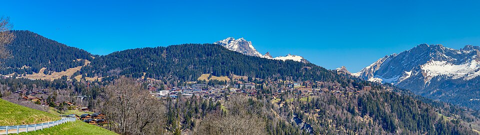 File:Villars-sur-Ollon Village 2020-04-05 14-08.jpg