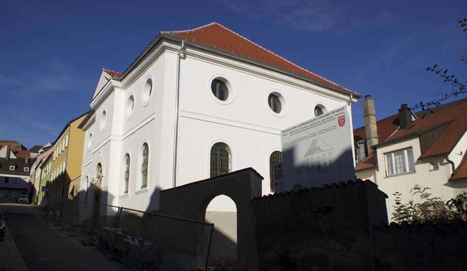 File:Synagoge-SuRo.jpg