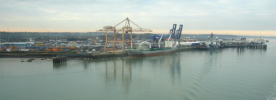 File:Harwich International Port.jpg