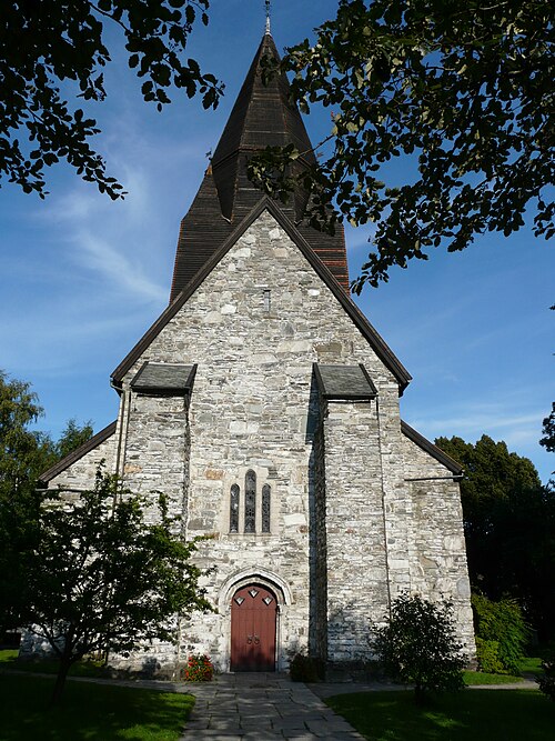 File:P1000593Kerk Voss.JPG