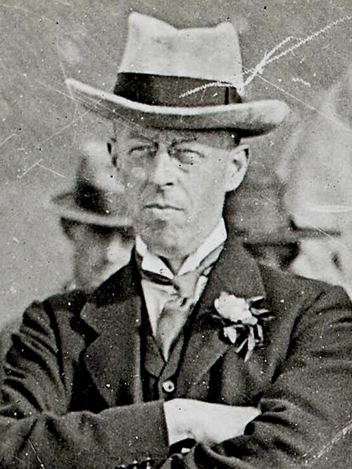 File:Robert Barton, 1921 (cropped).jpg