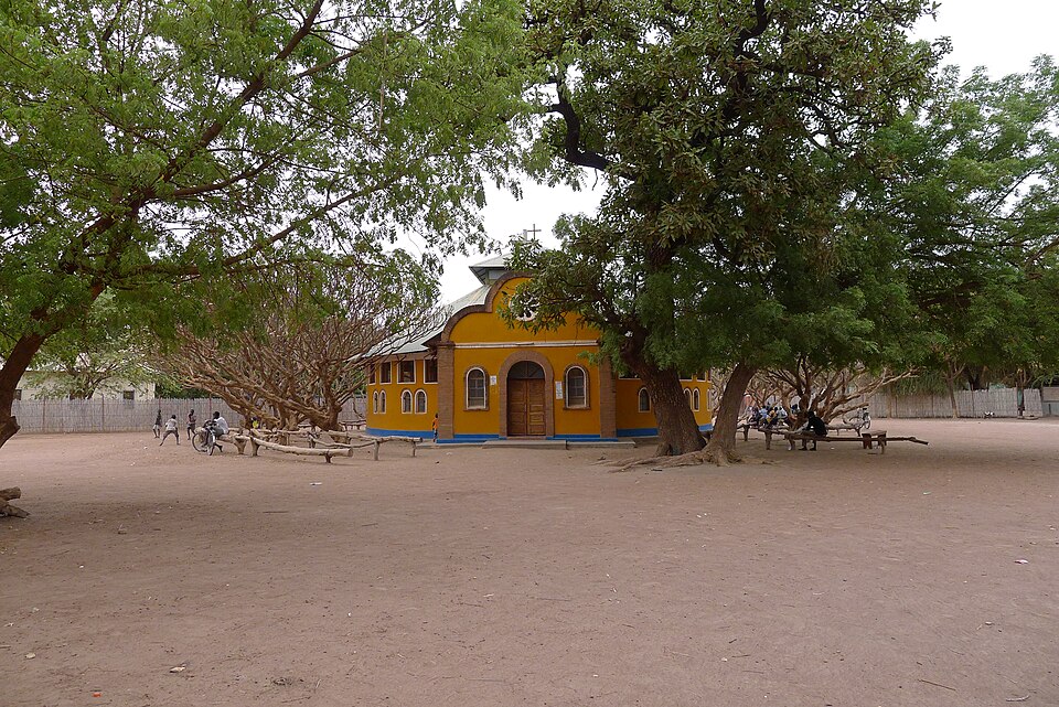 File:Rumbek Cathedral.JPG
