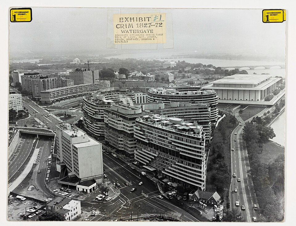 File:Watergate complex.jpg