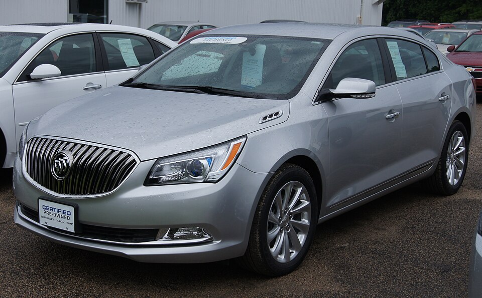 File:14 Buick LaCrosse (14344035480).jpg