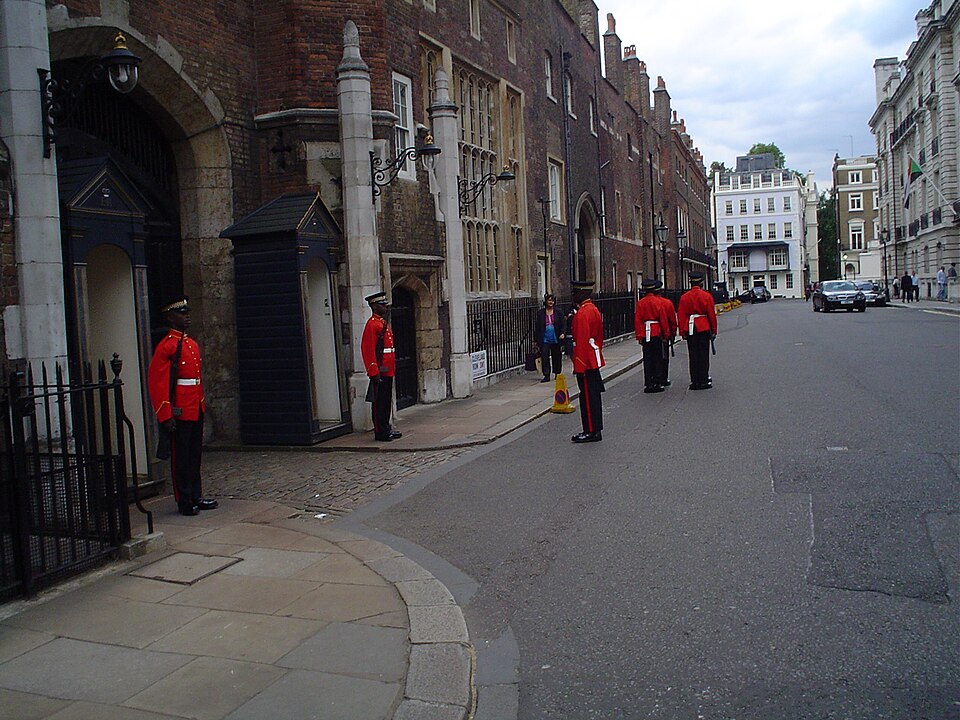 File:Jamaica Regt StJames Palace.JPG