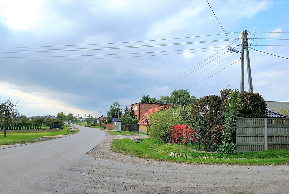 File:Rosocha, gm. Bedkow.jpg