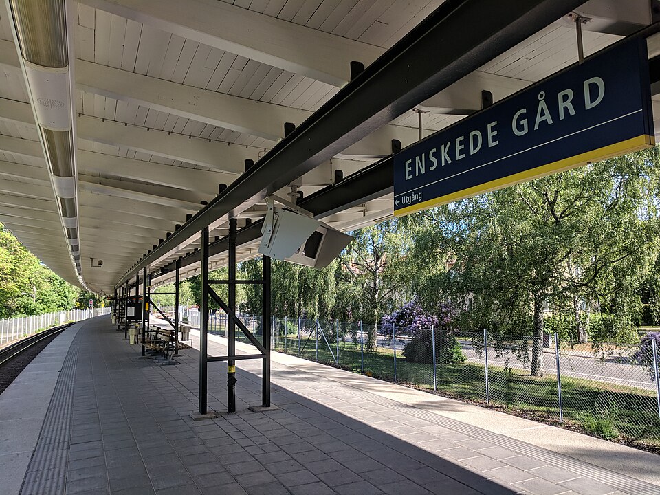 File:Enskede Gård metro 20180527 07.jpg