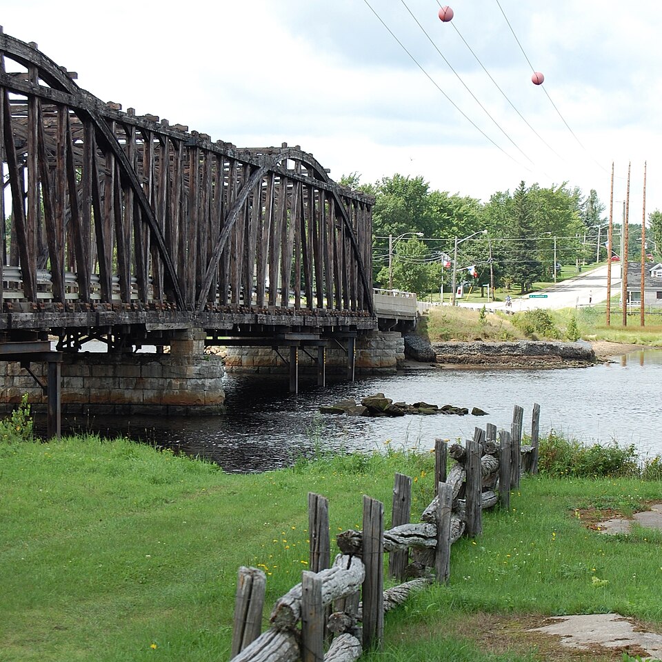File:KouchibouguacisAtBridge.jpg