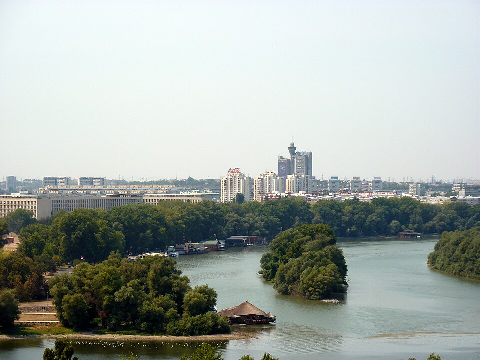 File:Malo Ratno Ostrvo.jpg