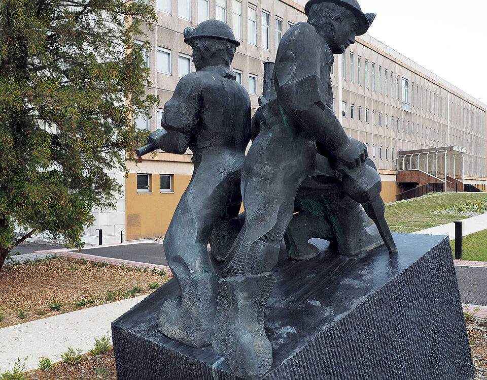 File:Forbach Mineurs mairie.jpg