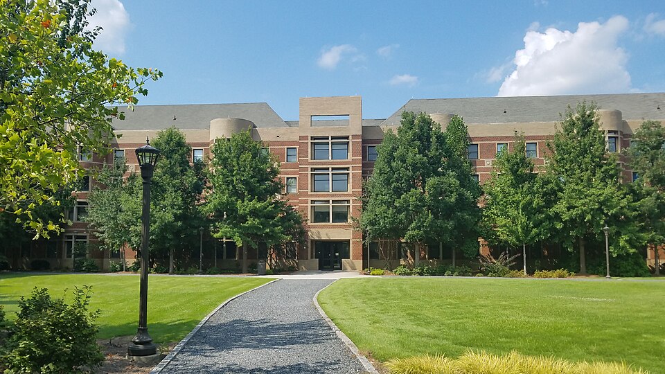File:Center Street South, Georgia Tech.jpg
