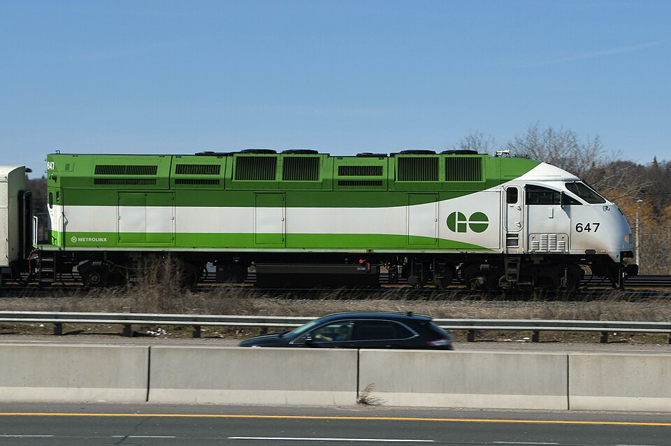 File:GO Transit MP54AC 647.jpg