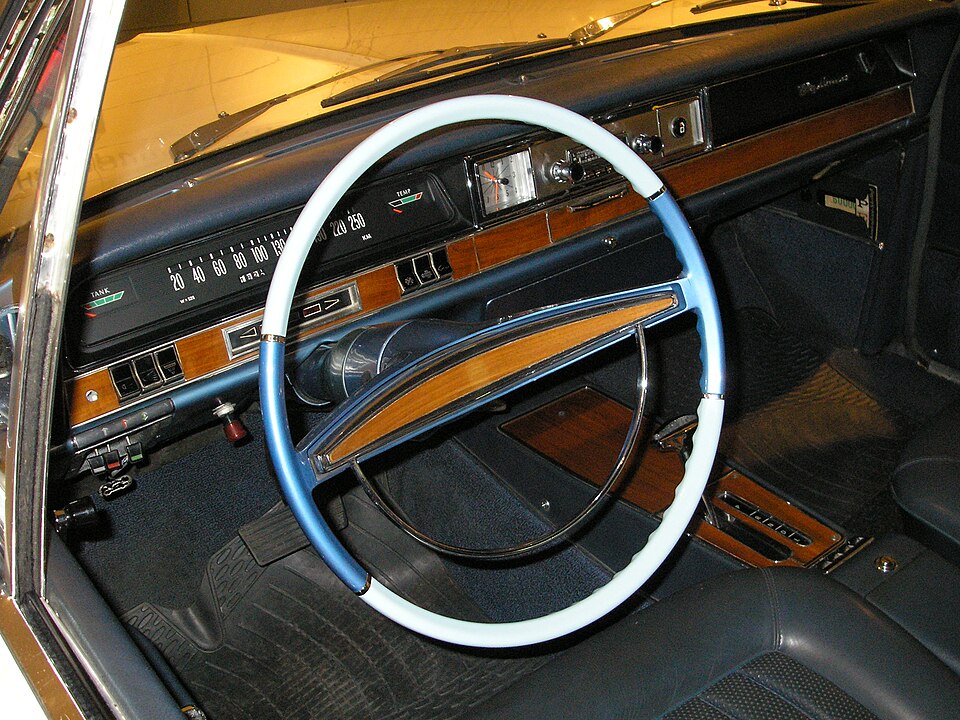 File:Opel Diplomat interior.JPG