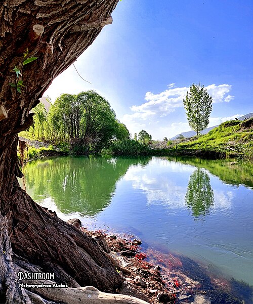 File:رودخانه زیبای دشتروم.jpg