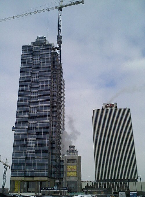 File:EPCOR and CN towers.jpg