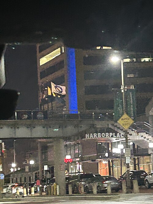 File:HarborplaceSkywalk.jpg