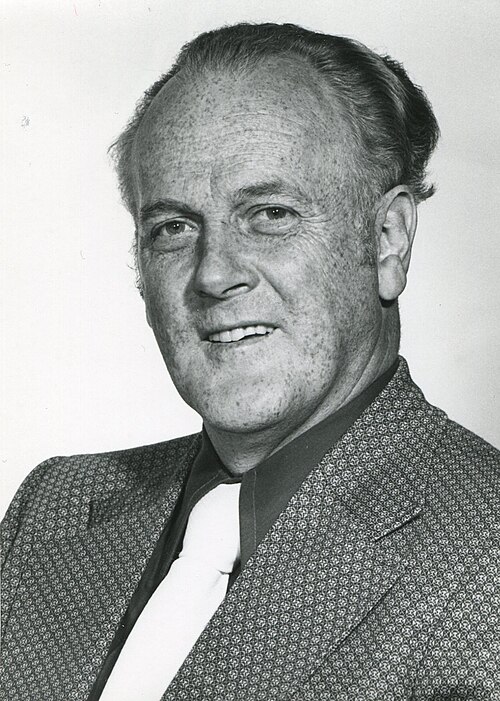 File:James Gibson Lorimer, 1972.jpg