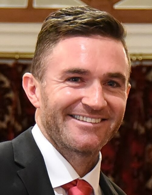 File:Phil Burrows (cropped).jpg