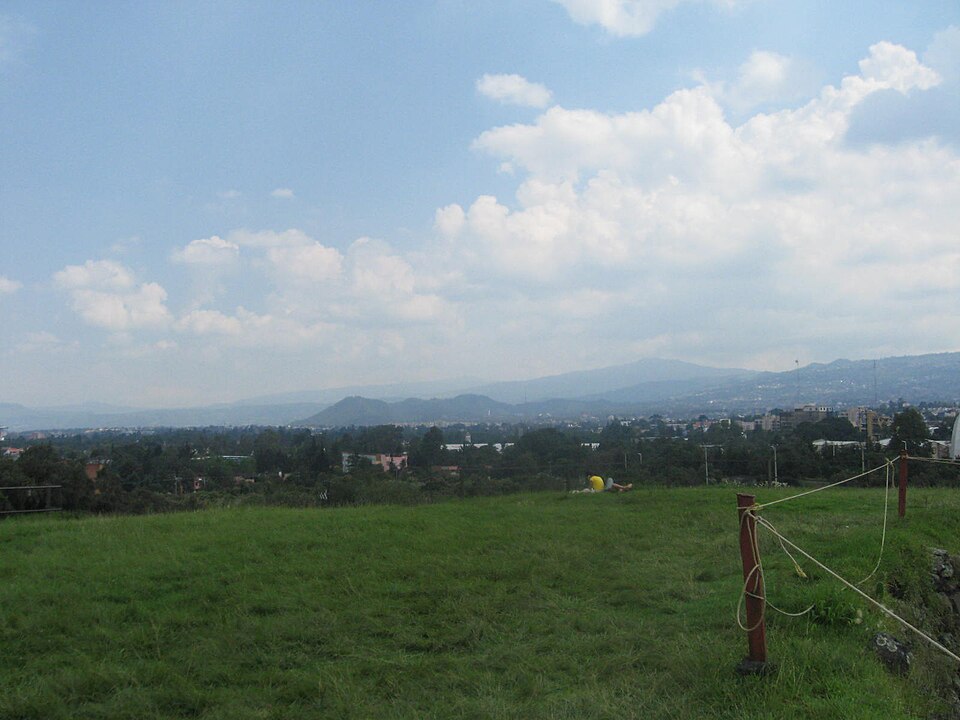 File:SEViewCuicuilcoDF.JPG