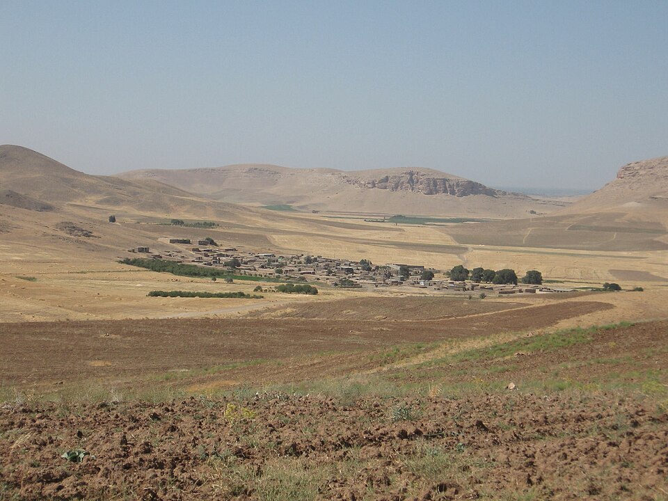 File:پیرولی باغی.jpg