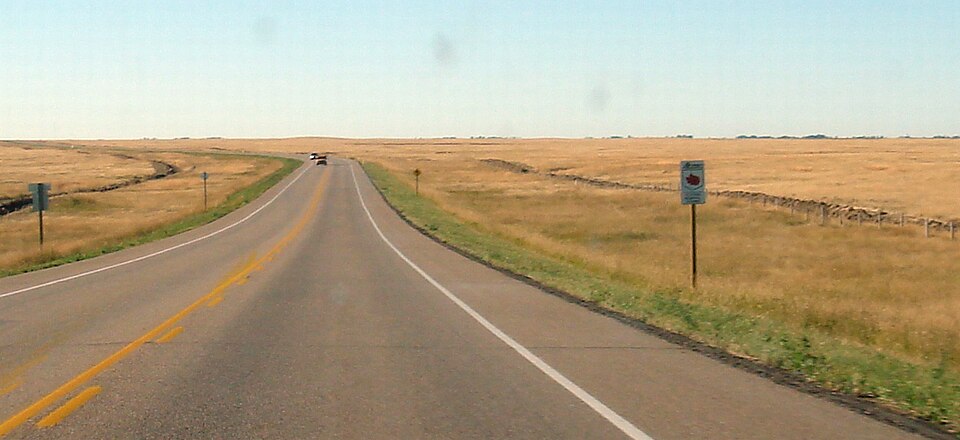 File:Alberta Veteran Highway.JPG
