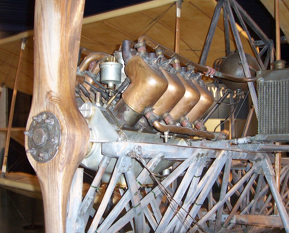 File:Antoinette ENV left Verkehrshaus Luzern 2010-02-10.jpg