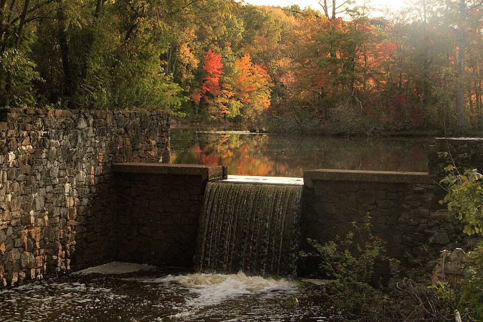 File:Davidson Mill Pond in fall.jpg