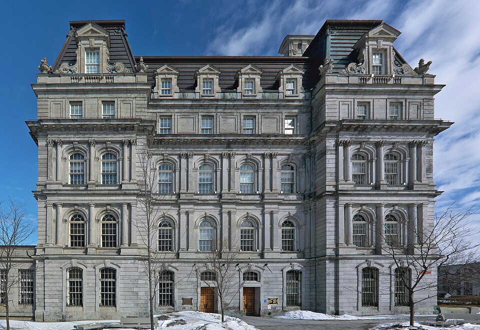 File:Montreal City Hall from Vauquelin Square.jpg