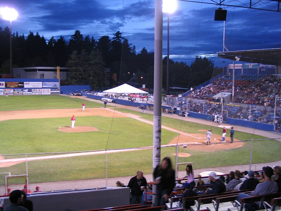 File:Natbailey.jpg