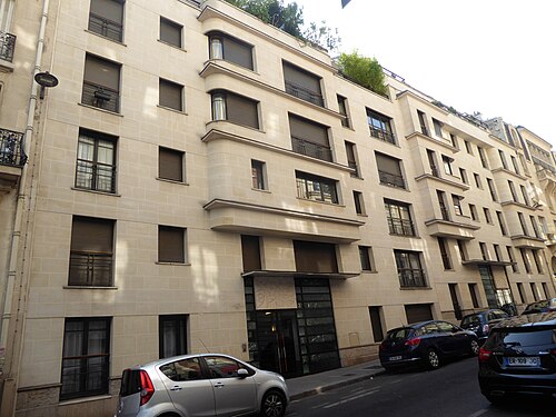 Rue Henri Heine no. 3–5 in Paris by J.J. Ory (2001), a neo-Art Deco building