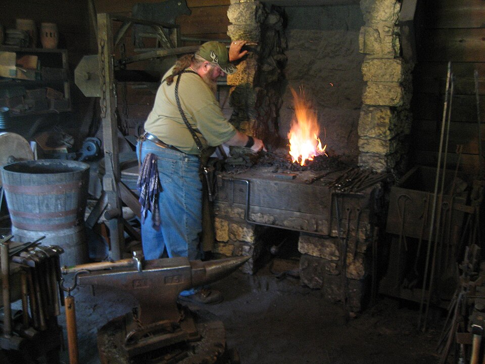 File:John Deere Shop3.jpg