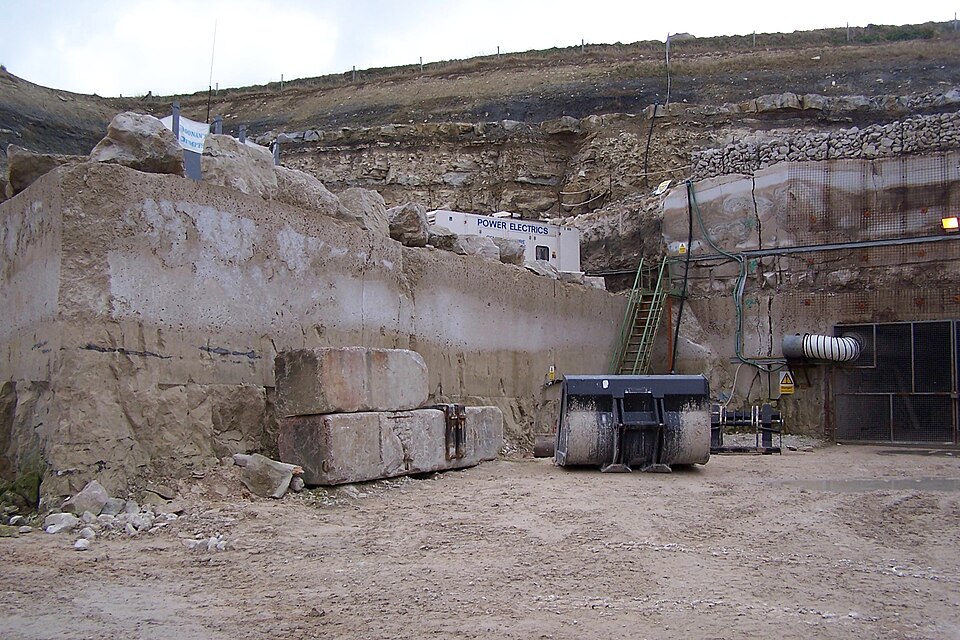 File:Purbeck Quarry - Southern England.jpg