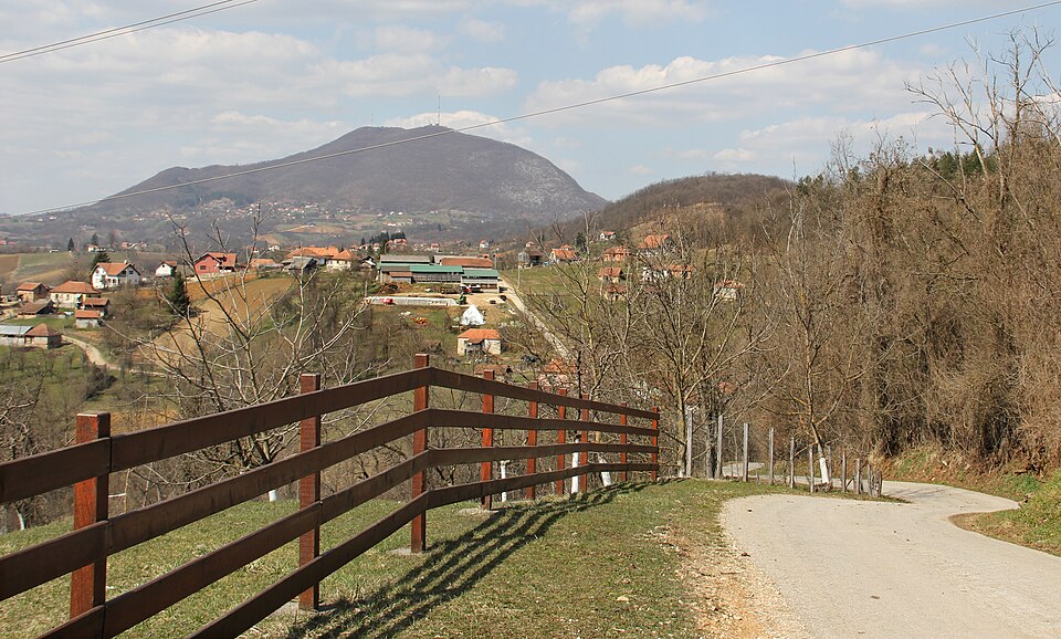 File:Selo Rtari (Opština Lučani) 04.jpg