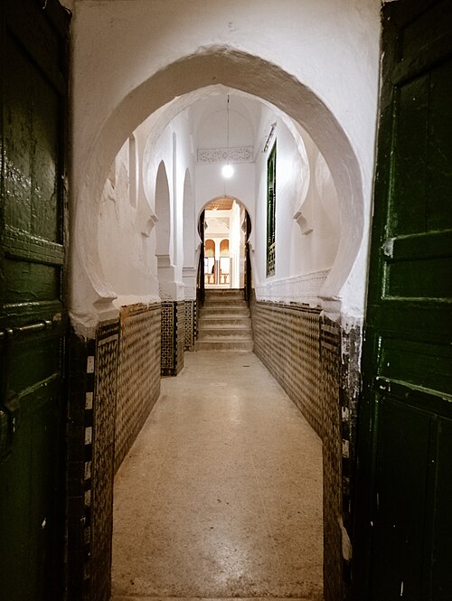 File:ضريح الشيخ الكامل 19.jpg