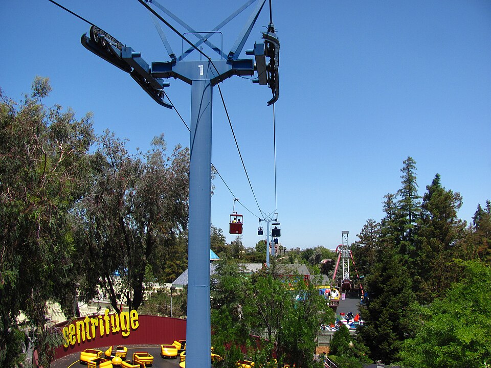 File:California's Great America (14156671349).jpg