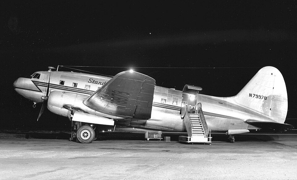 File:Curtiss C-46E Standard Air Lines (5230304373).jpg