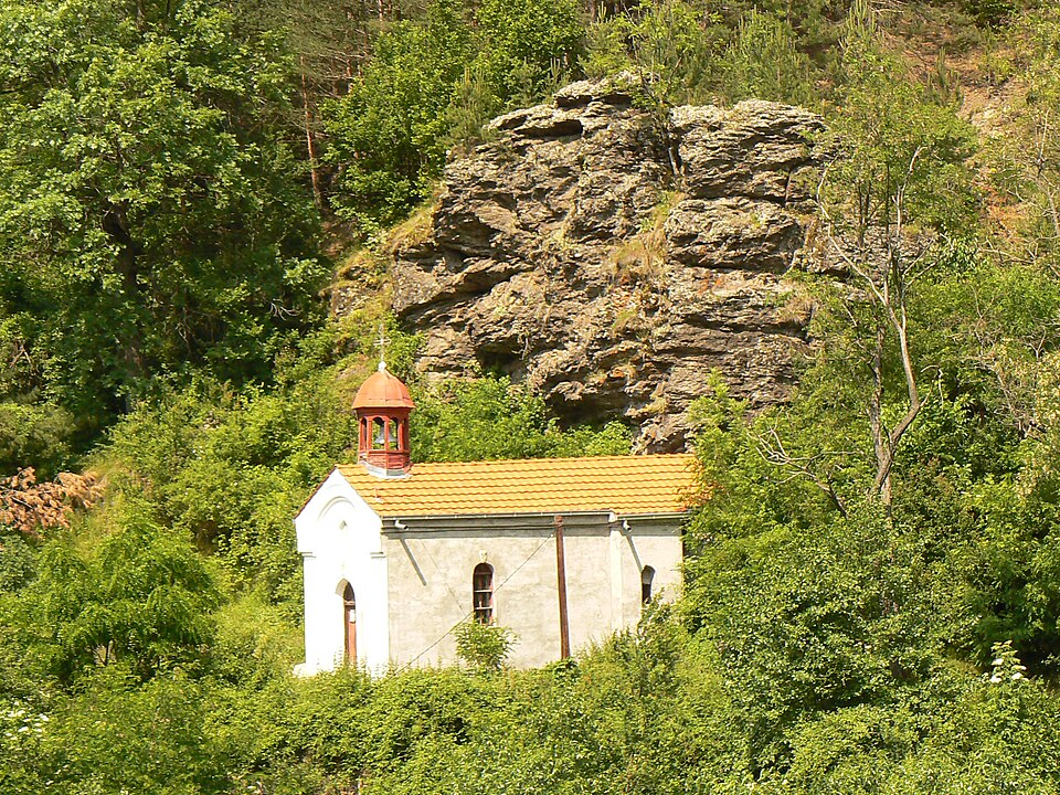 File:Donja-Lisina-church-1.jpg