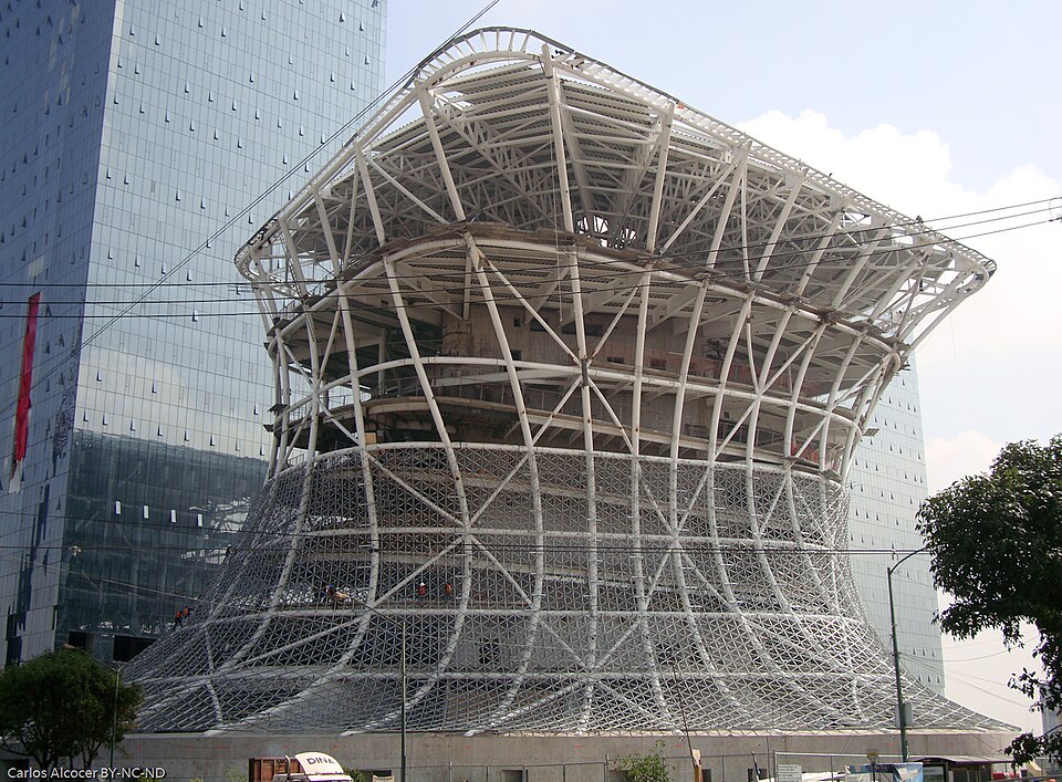 File:Museo Soumaya - LAR Fernando Romero.jpg