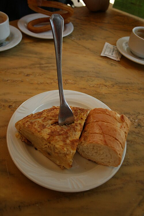 File:Pincho de tortilla - Madrid.jpg