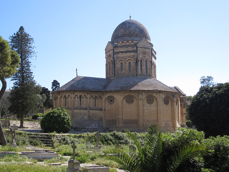 File:Ta'Braxia Chapel Pieta.jpg