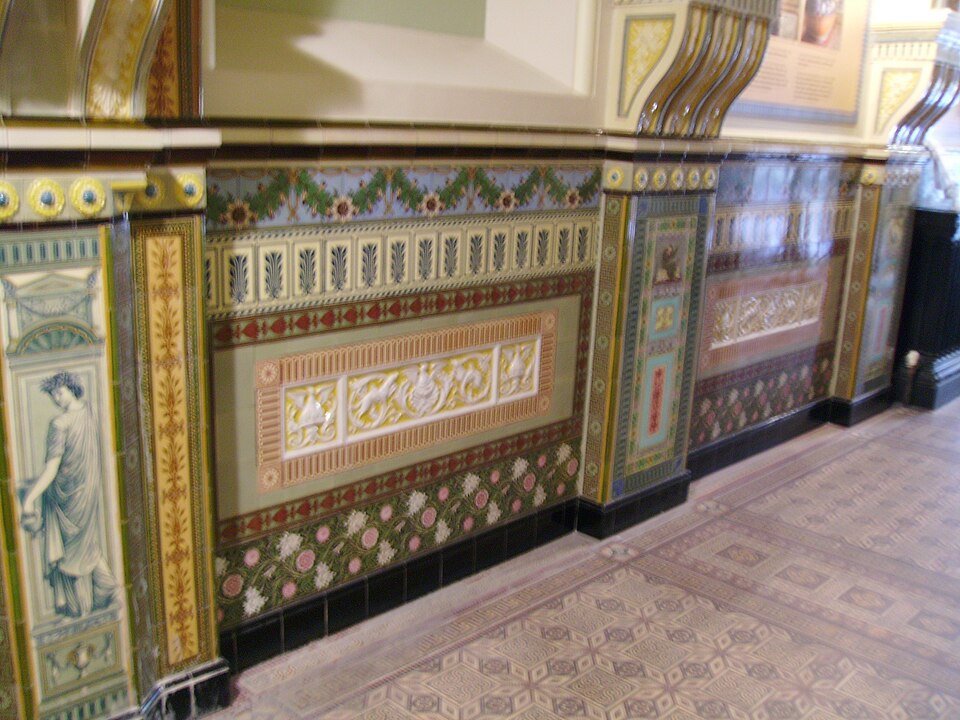 File:Tiled Corridor.JPG