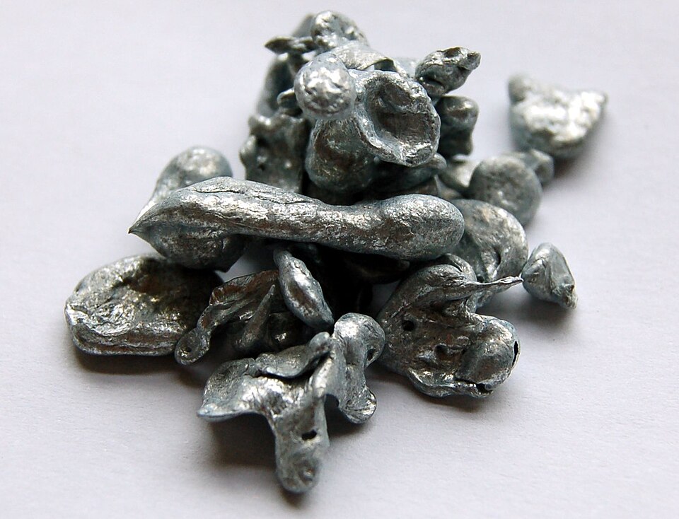 File:Zinc-sample.jpg