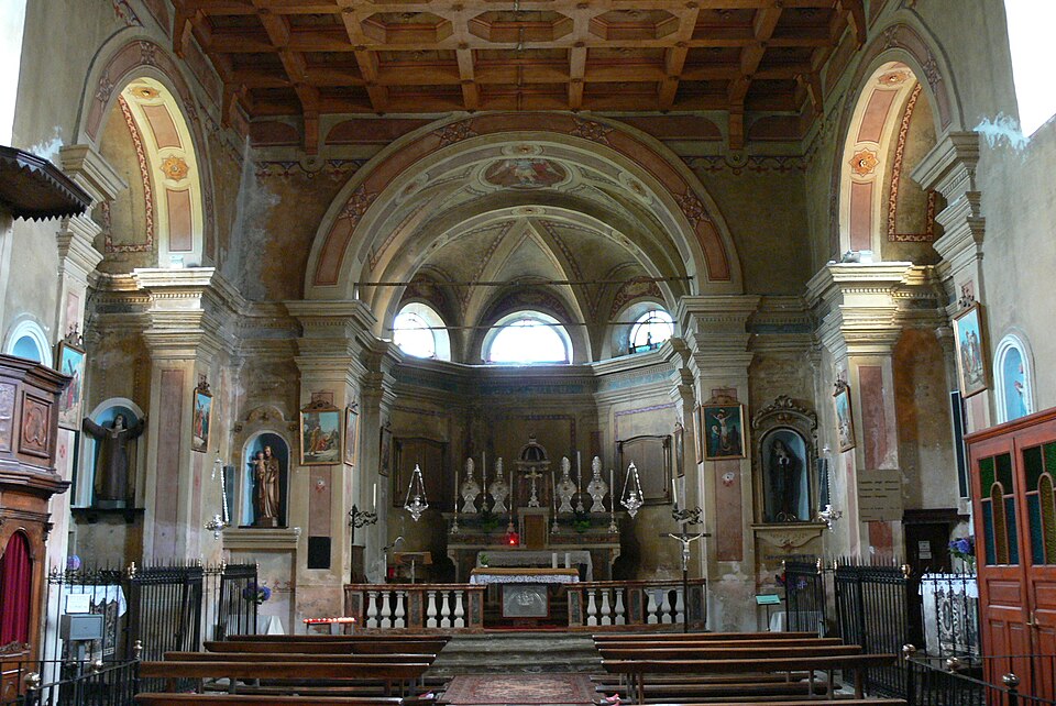 File:Palagnedra - St.Michael 2 Innen.jpg