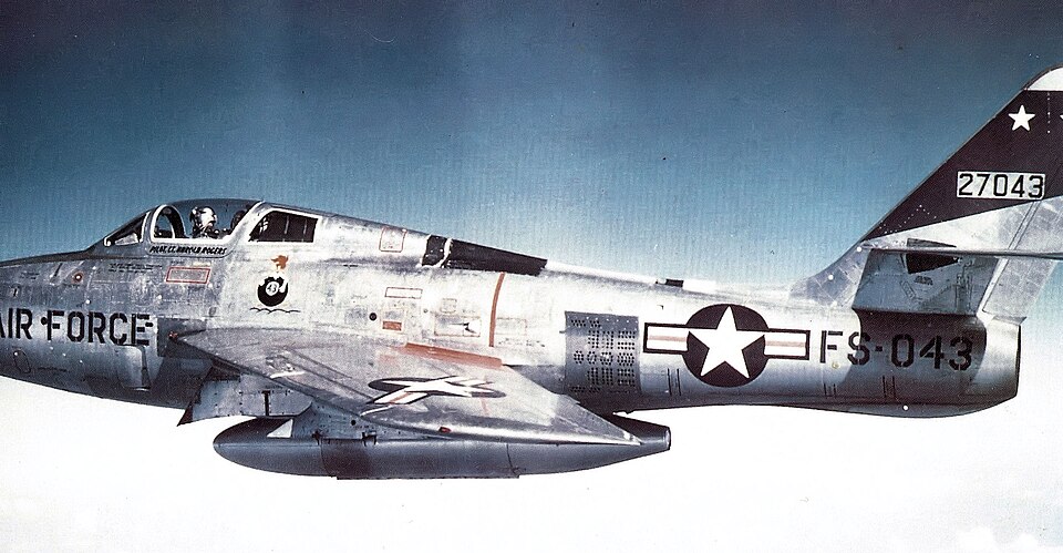 File:407th SFW F-84F Thunderstreak 52-7043.jpg