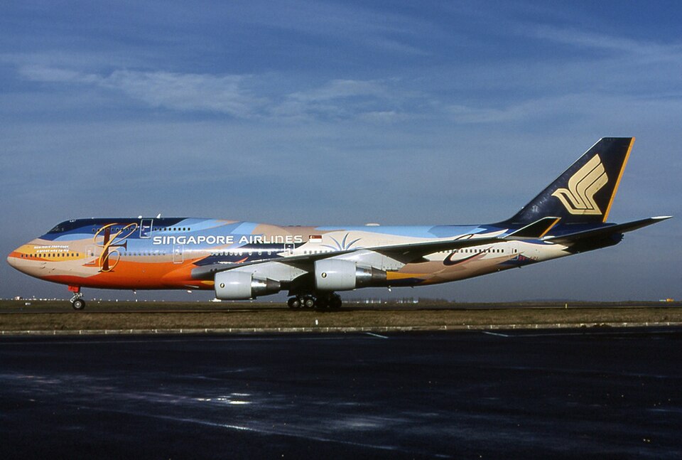 File:Boeing 747-412, Singapore Airlines AN1403870.jpg