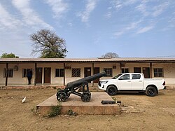Bigger British and smaller French cannon in Janjanbureh