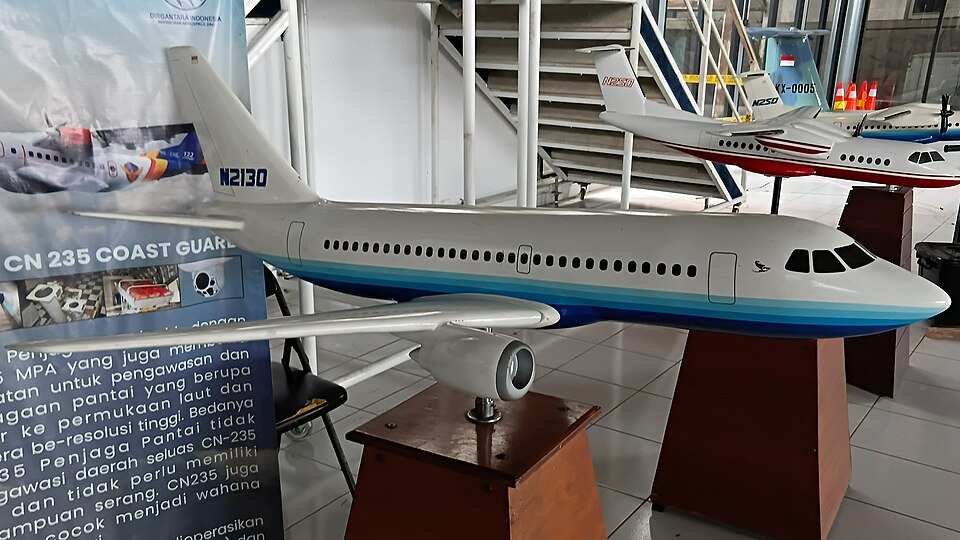 File:IPTN N2130 model.jpg