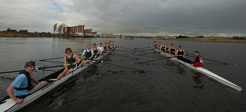 File:WelshBoatRace 06.JPG